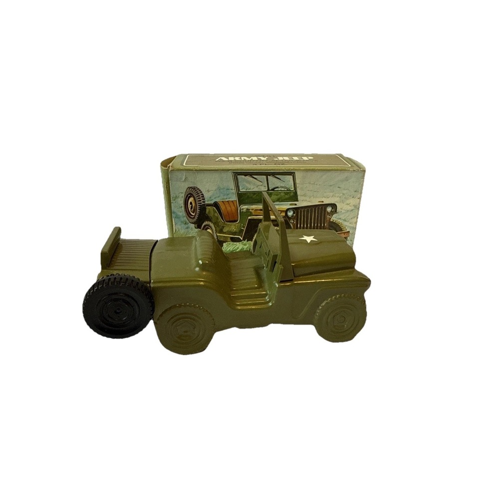 Vintage Avon Green Army Jeep Decanter Full Spicy After Shave With Original Box